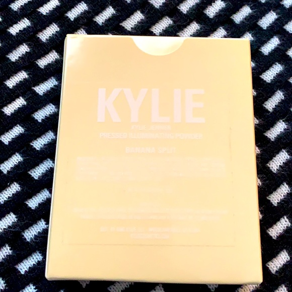 100% Authentic BNIB KYLIE COSMETICS PRESSED ILLUMINATING POWDER SET - Picture 12 of 12